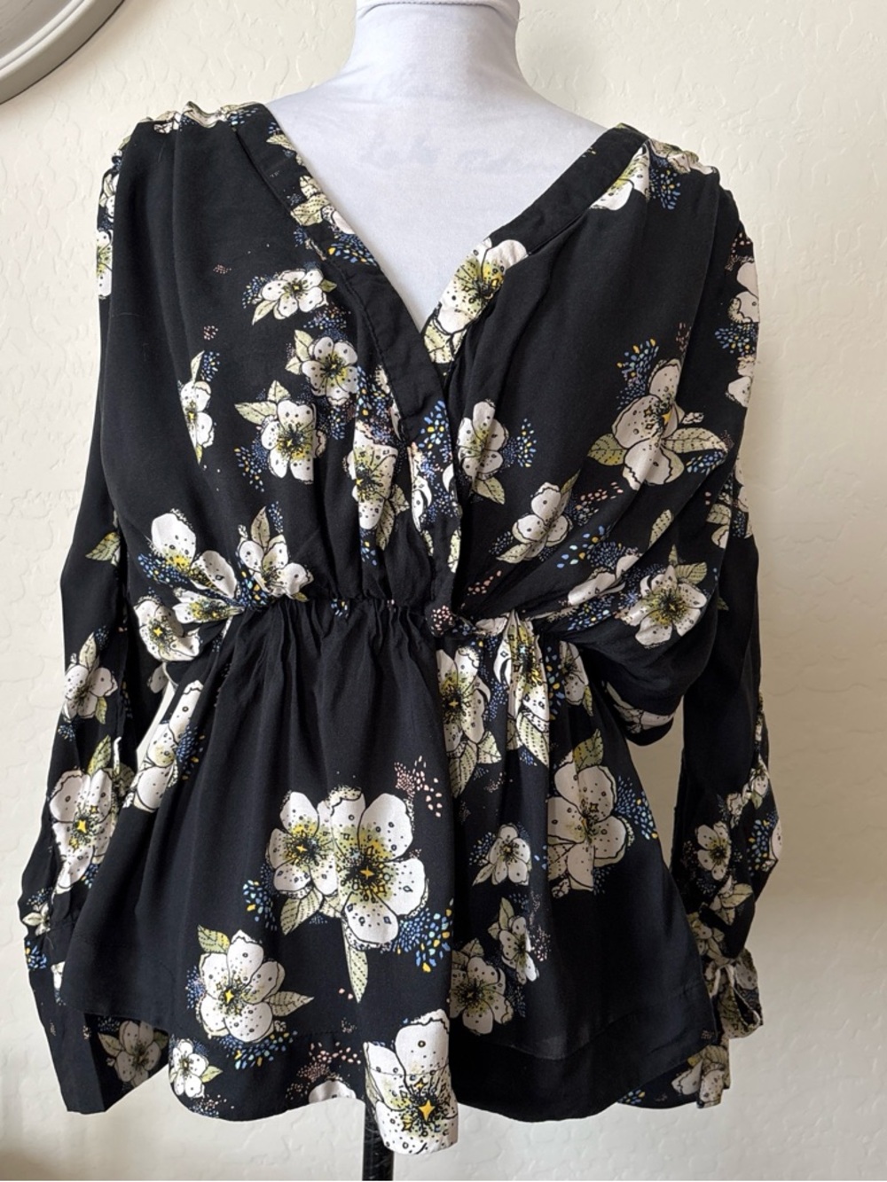 Free People Tuscan Dreams Floral Print Boho oversized Tunic Top Black Blouse  XS